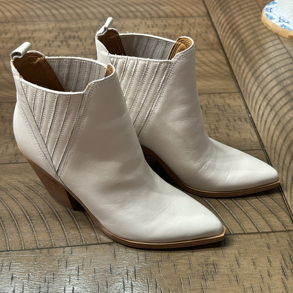 Marc Fisher Ltd Gadri Pointed Toe - image 2